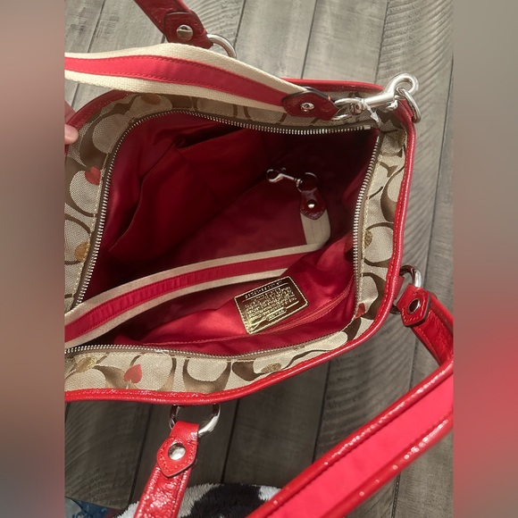 NWT Coach Poppy Secret Admirer Heart Large Satchel - Picture 5 of 5